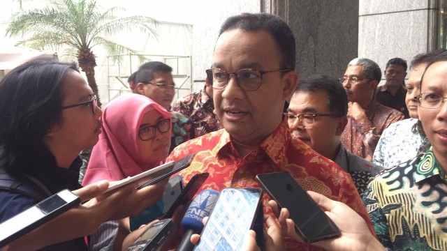 Gubernur DKI Jakarta, Anies Baswedan di Bank Indonesia.  (Foto: Abdul Latif/Kumparan)