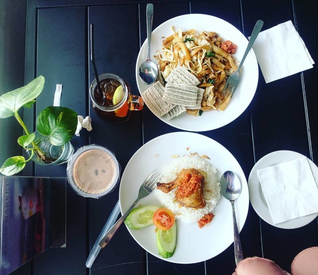 Makanan di Batavia Market. (Foto: Instagram/@joya_seca)