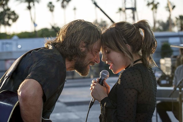 Adegan film 'A Star Is Born' (Foto: IMDb)