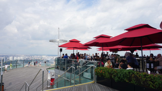 Singapura dari Sands SkyPark Observation Deck (Foto: dok. Yudhistira Amran S/ kumparan)