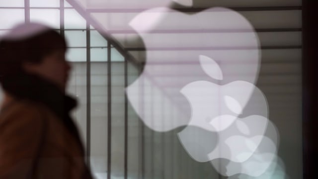 Ilustrasi Apple. Foto: REUTERS/Aly Song