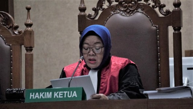 Hakim ketua sidang vonis PT. NKE Diah Isti Basyariah. (Foto: Jamal Ramadhan/kumparan)