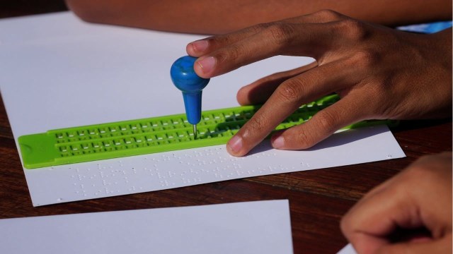 Sejarah Hari Braille Sedunia di Tengah Ancaman Teknologi  (2)