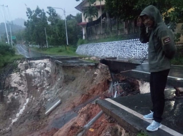 Curah Hujan Tinggi Sebabkan Banjir dan Longsor di Jayapura