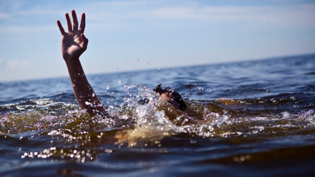 4 Wisatawan Karanganyar Tenggelam Di Pantai Parangtritis