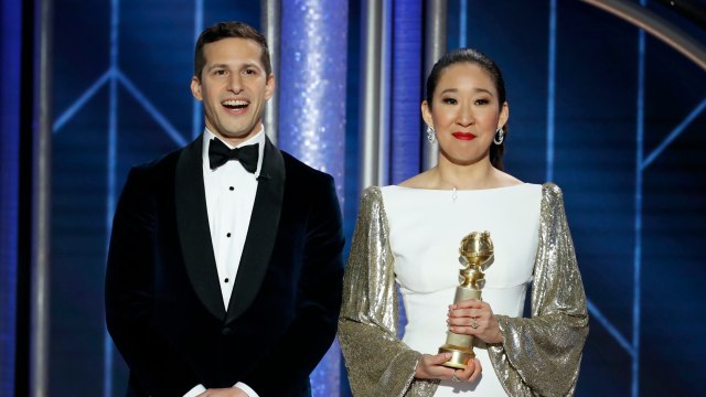Andy Samberg dan Sandra Oh, pembawa acara Golden Globes 2019 (Foto: Paul Drinkwater/NBC Universal)