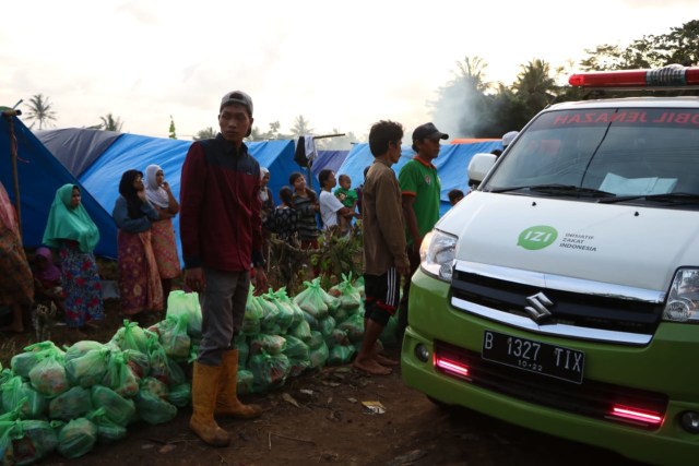 Penuhi Janji ; Tim IZI Support Logistik ke Penampungan Banyubiru-Banten