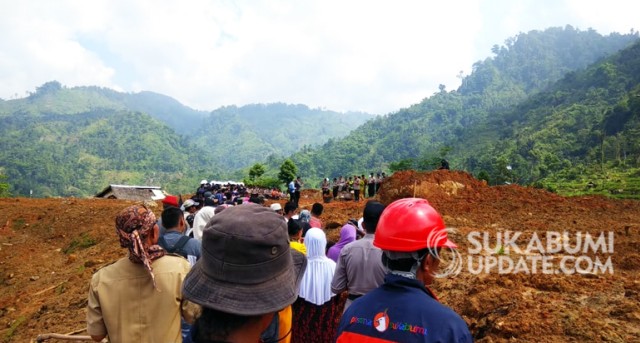 Ratusan Warga Gelar Doa Bersama di Lokasi Longsor Cisolok Sukabumi