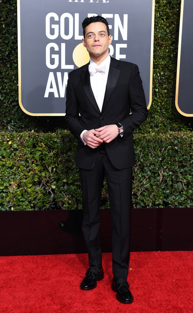 Busana Terbaik Pria di Golden Globes 2019: Rami Malek. (Foto: AFP/VALERIE MACON)