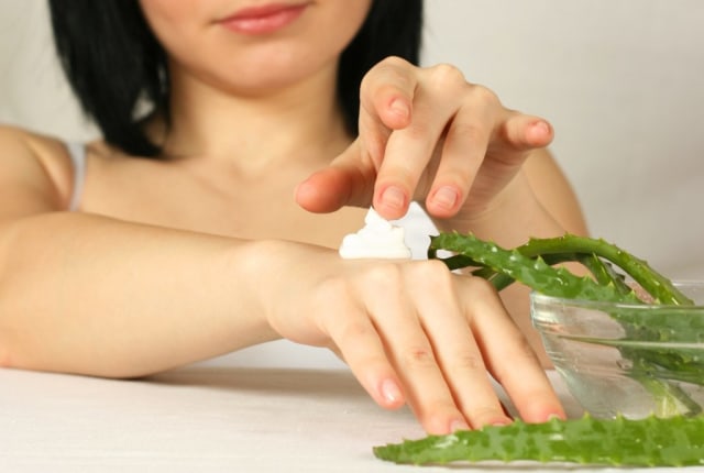 5 Alasan Mengapa Aloe Vera adalah Bahan Skincare yang Baik untuk Kulitmu (2)