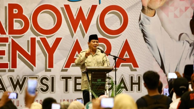 Capres nomor urut 02 Prabowo Subianto dalam acara Temu Kader, Simpatisan dan Relawan dalam Kegiatan Prabowo Menyapa Masyarakat Sulawesi Tengah di Hotel Santika, Palu. (Foto: Dok. Tim Media Prabowo)