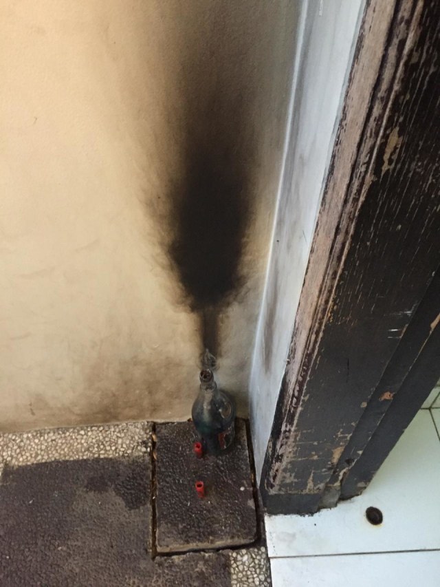 Molotov yang berada di rumah Laode M Syarif. (Foto: Dok. Istimewa)