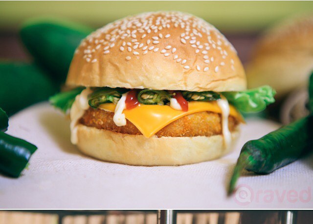 Burger murah di Jakarta (Foto: Instagram @lemoeburger)