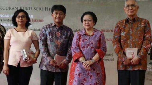 Megawati dan Try Sutrisno Ikut Meluncurkan Buku yang Disita TNI Padang