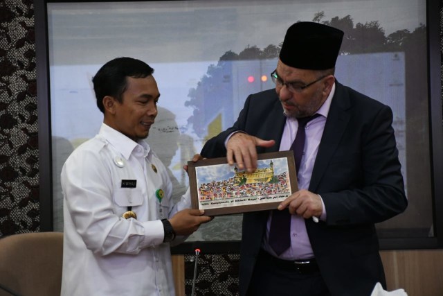 Dikunjungi Wali Kota Hebron Palestina, Wihaji Promosikan Wisata dan Budaya Batang 