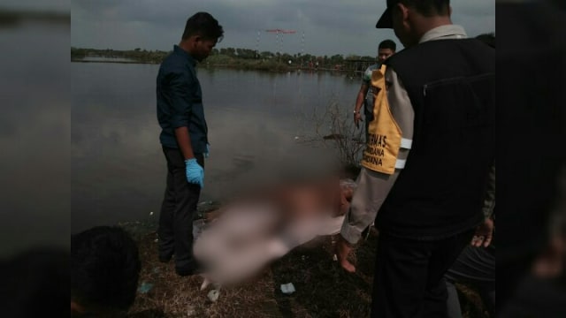 Mayat Lelaki Ditemukan Mengapung di Tambak Margadana, Diduga Gelandangan