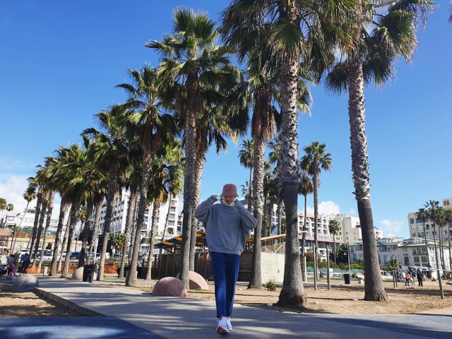 Suho saat berada di Los Angeles, California, Amerika Serikat. (Foto: Instagram @kimjuncotton)