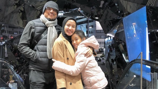 Laudya Cynthia Bella dan keluarga ke Jepang. (Foto: Instagram @laudyacynthiabella)