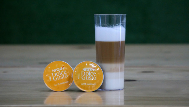 Latte Machiato yang dihasilkan oleh Nescafe Dolce Gusto. (Foto: Adham Rizqy/kumparan)