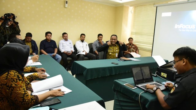 Gubernur DKI Jakarta Anies Baswedan saat diperiksa Bawaslu. (Foto: Dok. Bawaslu)