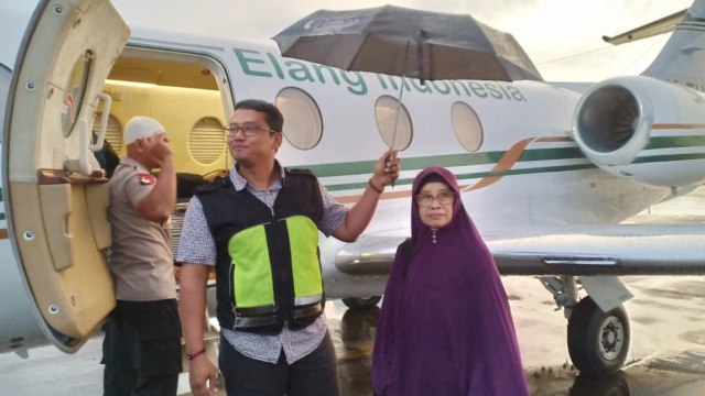 Pesawat Charter, Elang Indonesia yang membawa Arifin Ilham ke Penang. (Foto: Dok. Kokom)