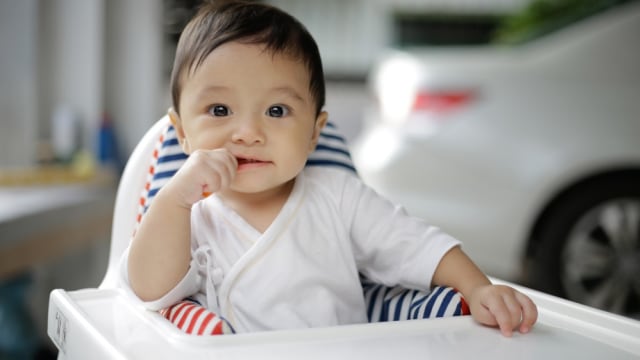 Ilustrasi anak makan. Foto: Shutterstock