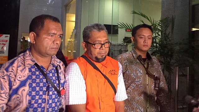Eks anggota DPRD Provinsi Sumut yang jadi buron KPK, Ferry  Suando Tanuray Kaban, ditahan KPK.  (Foto: Muhammad Lutfan Darmawan/kumparan)