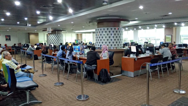 Suasana pelayanan OSS untuk pengusaha mengurusu izin di kantor BKPM, Jakarta. Foto: Resya Firmansyah/kumparan