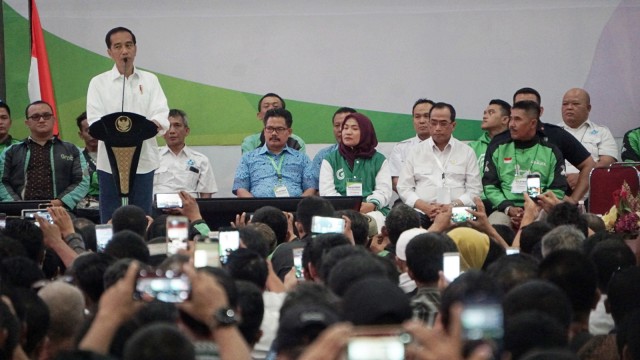 Presiden Joko Widodo saat memberikan pidato dalam acara Silatnas di Jiexpo, Kemayoran. (Foto: Jamal Ramadhan/kumparan)