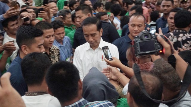 Presiden Joko Widodo saat menghadiri acara Silatnas di Jiexpo, Kemayoran. (Foto: Jamal Ramadhan/kumparan)
