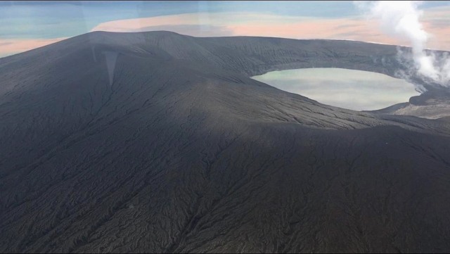 Kondisi Gunung Anak Krakatau, Minggu (13/1). Foto:  Fachrul irwinsyah/kumparan