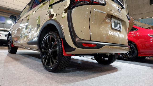 Modifikasi Toyota Sienta bergaya crossover (Foto: Aditya Pratama Niagara/kumparanOTO)