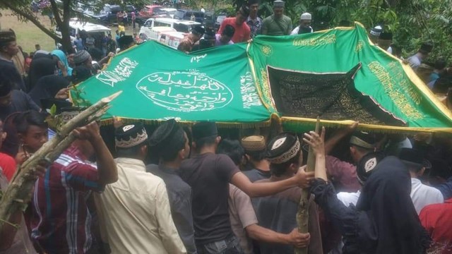 Pembunuhan satu keluarga di Rejang Lebong, Bengkulu. (Foto: facebook/@sanaksegaloputramas)