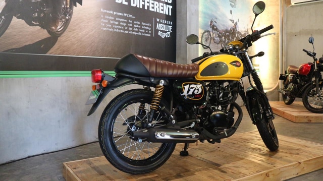 Kawasaki W175 Cafe (Foto: Ghulam Nayazri/kumparanOTO)