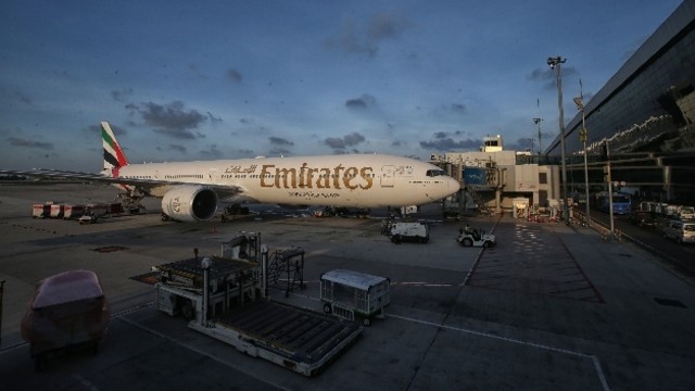 EK357 menyelesaikan persiapan untuk penerbangan menuju Dubai di Gate 9, Terminal 3, Bandara Internasional Soekarno-Hatta (Foto: Emirates Airline)