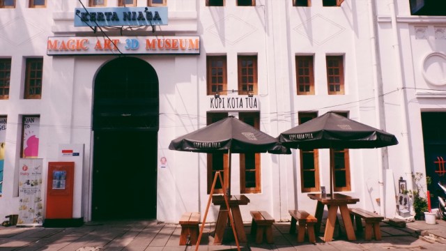 7 Coffee Shop Asyik di Jakarta Barat