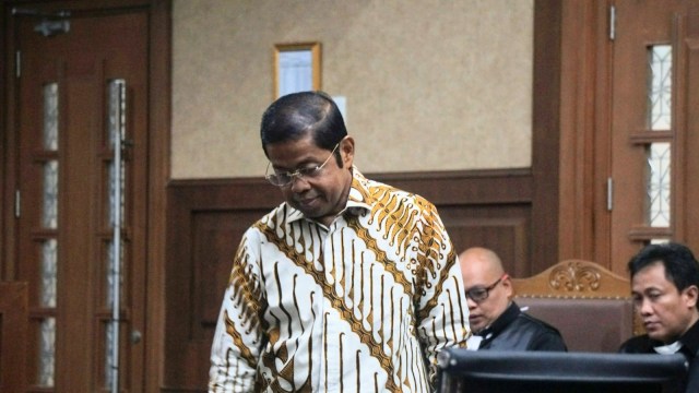 Mantan Mensos Idrus Marham menjalani sidang dakwaan di Pengadilan Tipikor, Jakarta, Selasa (15/1). (Foto: Nugroho Sejati/kumparan)