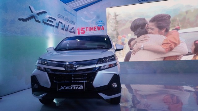Tampilan depan New Daihatsu Xenia 1.5 yang baru diluncurkan hari ini, Selasa (15/1). (Foto: Fanny Kusumawardhani/kumparan)