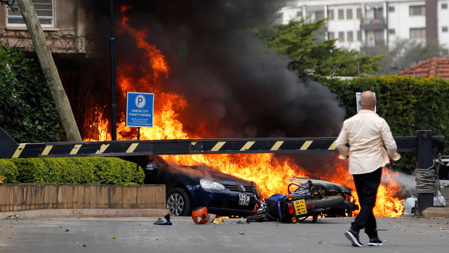 Baku Tembak dan Ledakan di Hotel dan Kompleks Perkantoran di Nairobi, Kenya (Foto: REUTERS/THOMAS MUKOYA)
