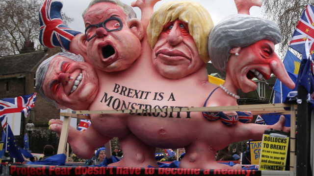 Kampanye Anti Brexit di luar Gedung Parlemen, London, Inggris. (Foto: AFP/DANIEL LEAL-OLIVAS)