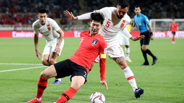 Son Heung-min saat memperkuat Korea Selatan di Piala Asia 2019 melawan China. (Foto: REUTERS/Suhaib Salem)
