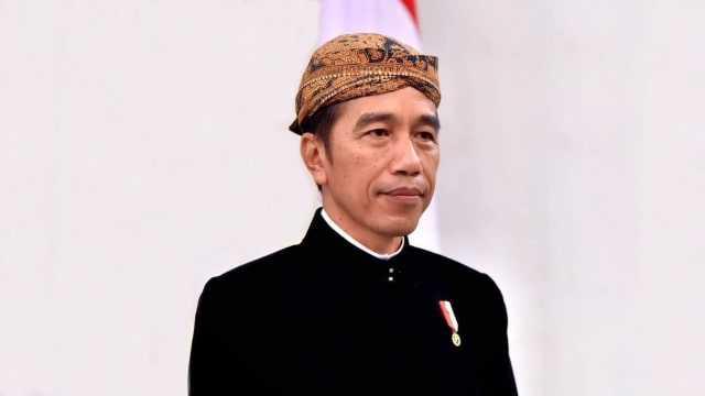 Presiden Joko Widodo kenakan baju adat Jawa. (Foto: Instagram/@jokowi)