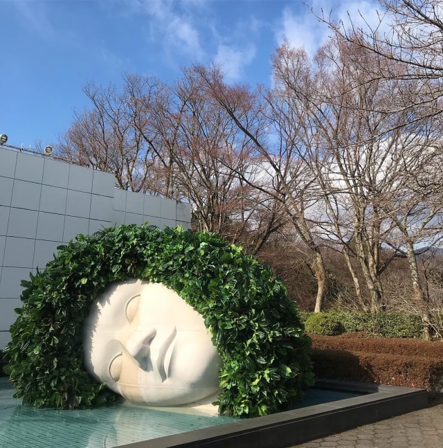 Hakone Open-Air Museum, Jepang. (Foto: Instagram @tatjanasaphira)