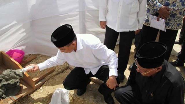 Gubernur Maluku Berharap Masjid Jadi Pusat Peradaban Umat | Kumparan.com