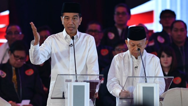 Debat Capres: Jokowi Minta Sandiaga Uno Lapor Jika Ada Persekusi