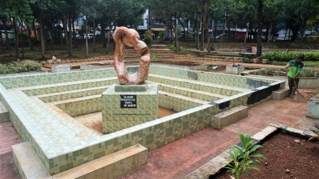 Suasana taman yang akan di revitalisasi oleh dinas Kehutanan DKI Jakarta. (Foto: Helmi Afandi/kumparan)