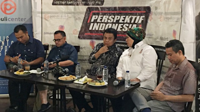 Acara bertajuk "Diskusi Perspektif Indonesia: Debat, Sudah Hebat?" di The Atjeh Connection, Sarinah, Jakarta Pusat, Sabtu (17/1). (Foto: Darin Atiandina/kumparan)