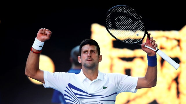 Djokovic merayakan kemenangan atas Shapovalov. (Foto: Reuters/Edgar Su)