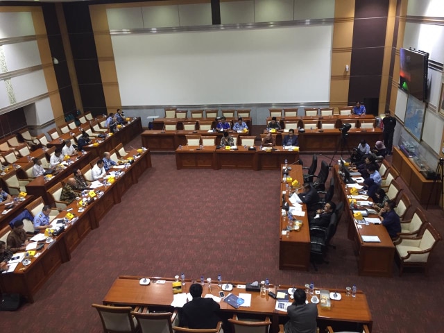 Rapat Dengar Pendapat Kemenag dan Kemkumham dengan Komisi I DPR Terkait Kebijakan Biometrik, Senin (21/1). (Foto: Rafyq Panjaitan/kumparan)
