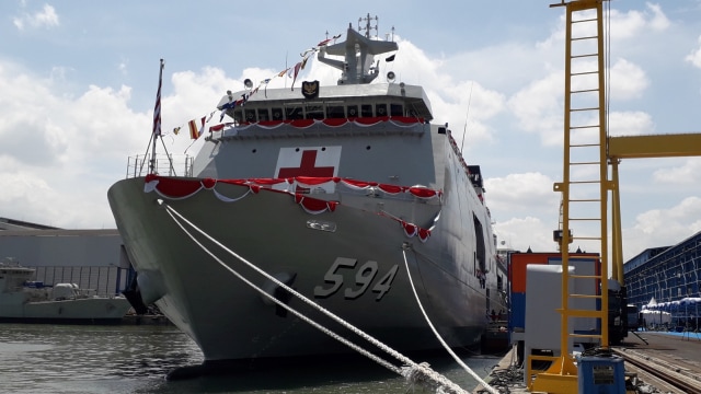 Kapal KRI Semarang-594 tampak luar. (Foto:  Yuana Fatwalloh/kumparan)